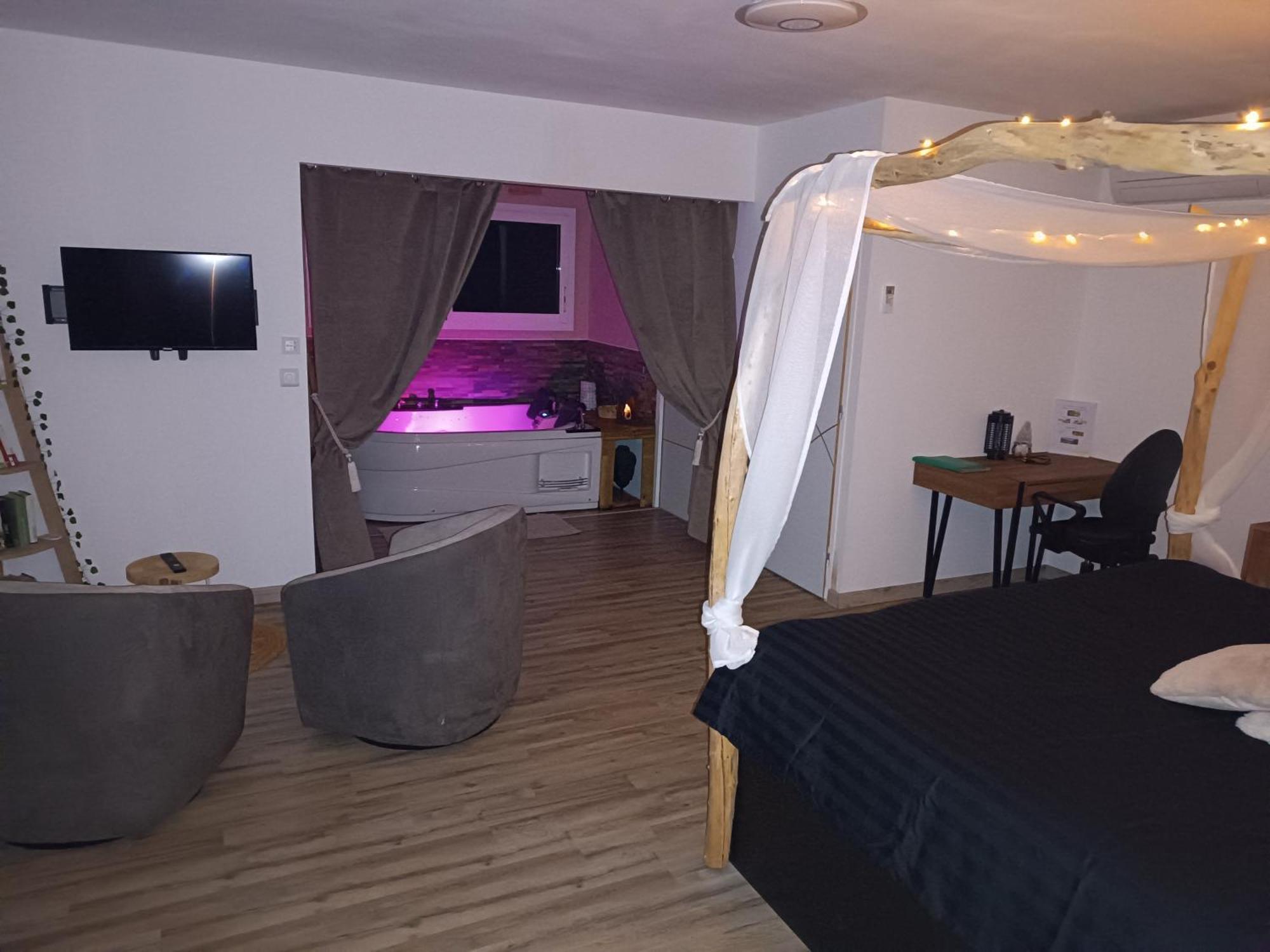 aromathérapie et spa en vallée heureuse à Sorede Sorède Exterior foto